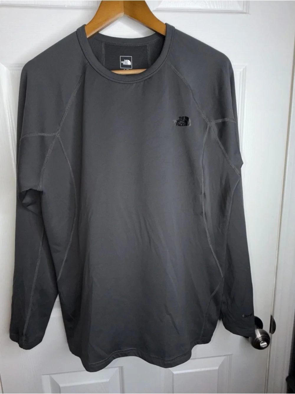 The North Face Mens Large Long Sleeve Performance Active Shirt L Gray FlashDry